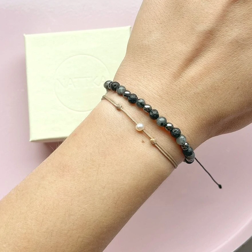 Minerální náramek černý 