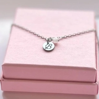 Náhrdelník s písmenkem