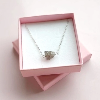 Náhrdelník záhněda