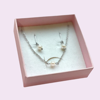 Náhrdelník a náušnice říční perla